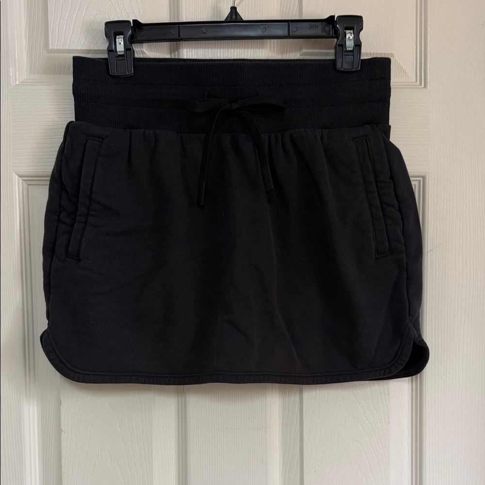 JoyLab Black Skort